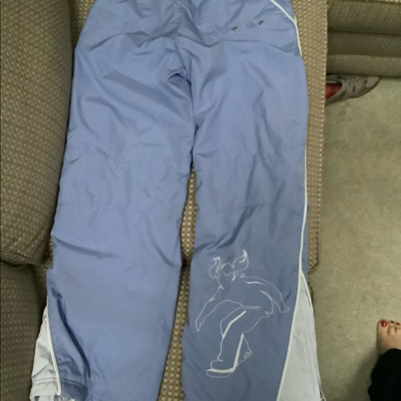 Like new Periwinkle blue color block ski pants with beautiful white piping - Picture 4 of 4